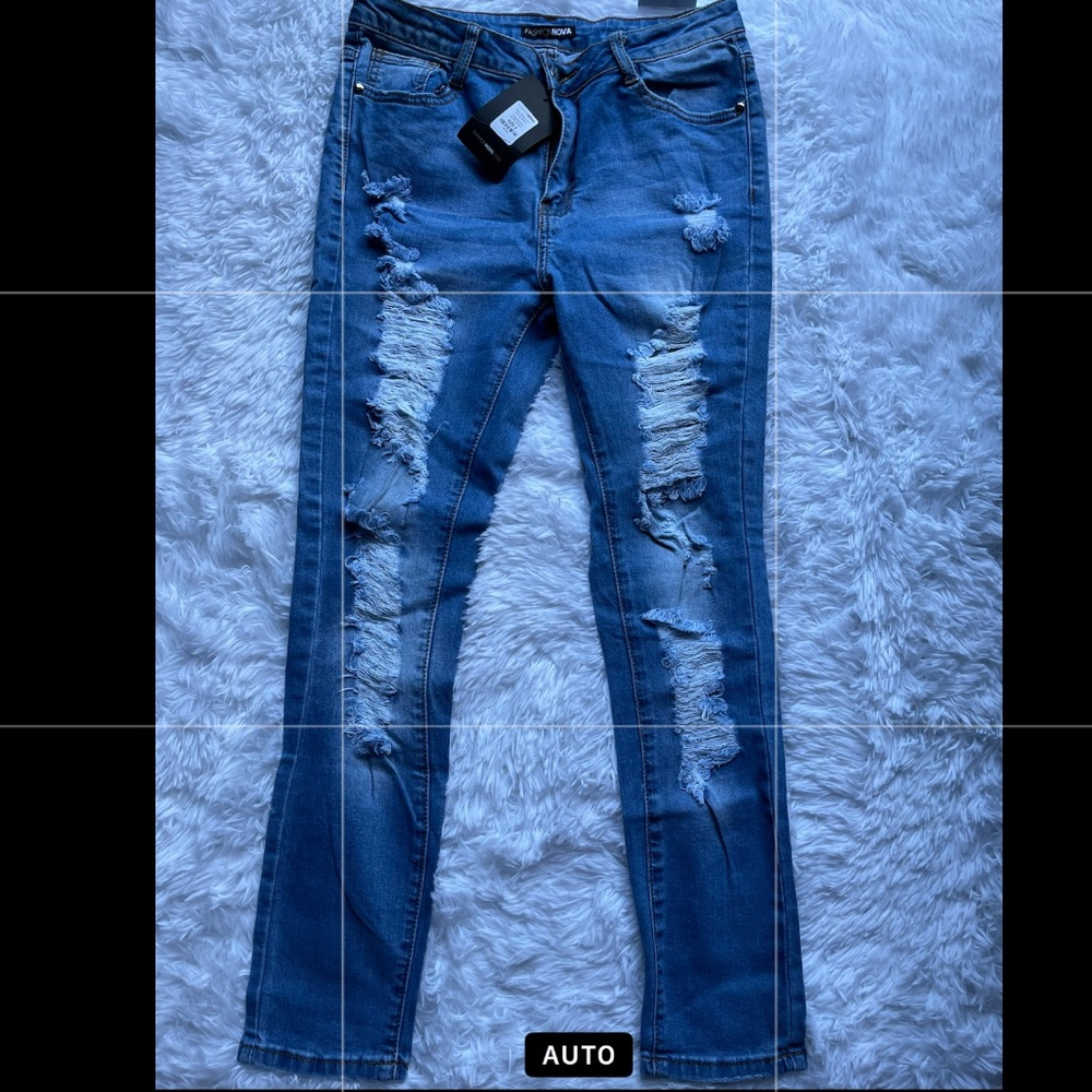 Fashion Nova Adult Size 9 Light Blue Jeans